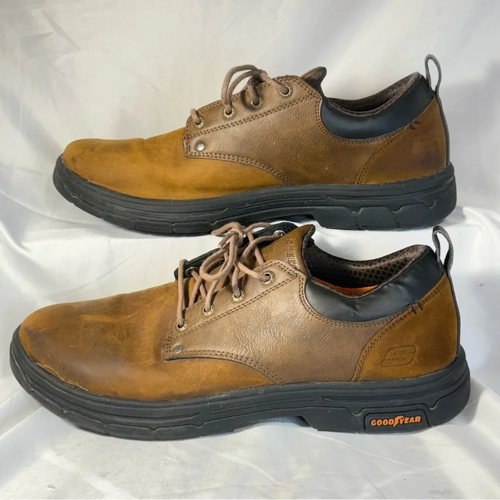 Skechers Goodyear relax fit Men's Brown Leather Shoes size‎ 13